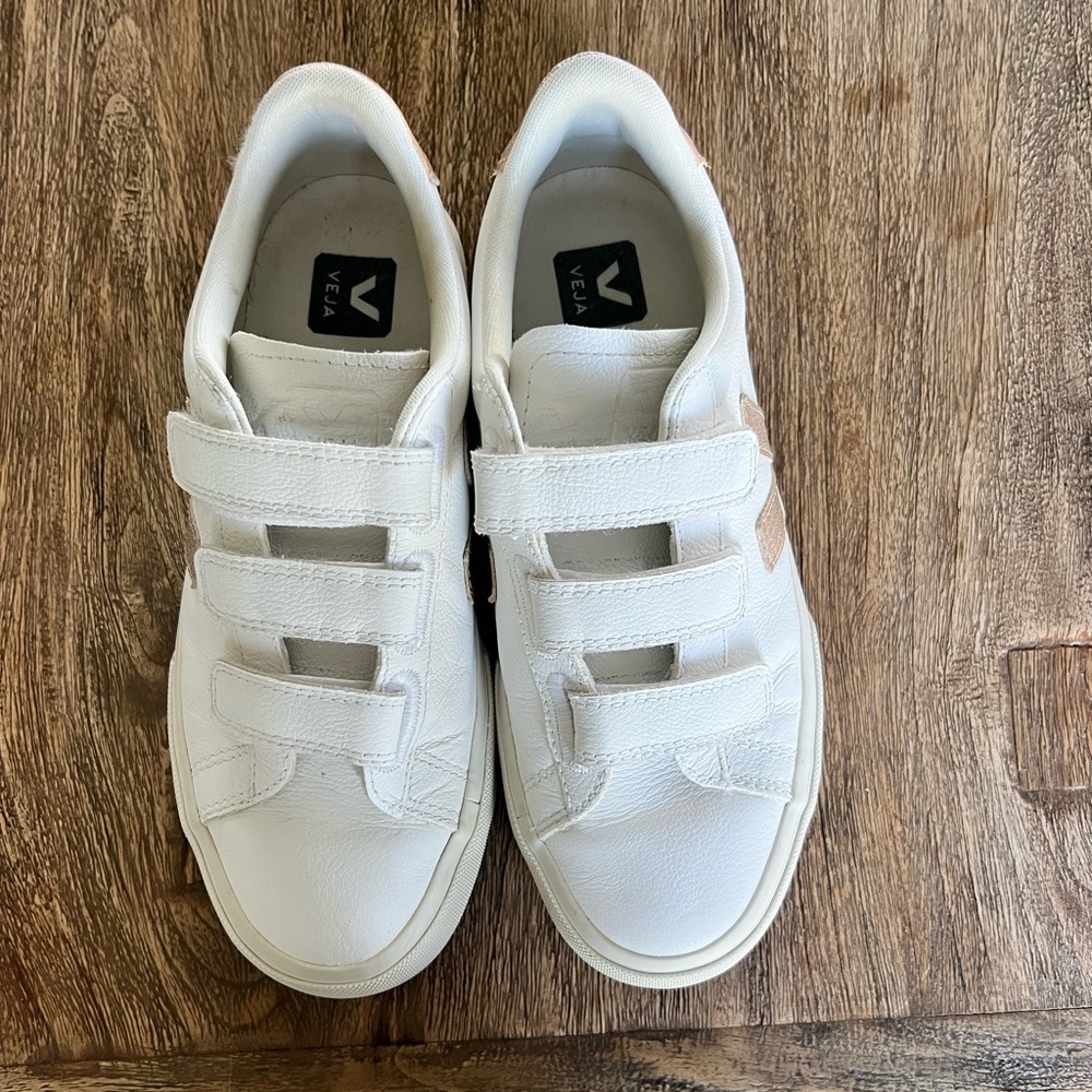 Veja sneakers